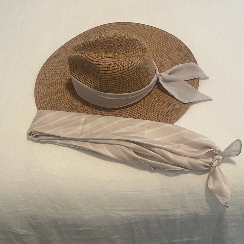 Vince Camuto Tan Woven Hat - Picture 4 of 6